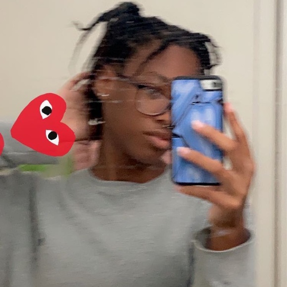 Meet your Posher, Taria - Picture 1 of 1